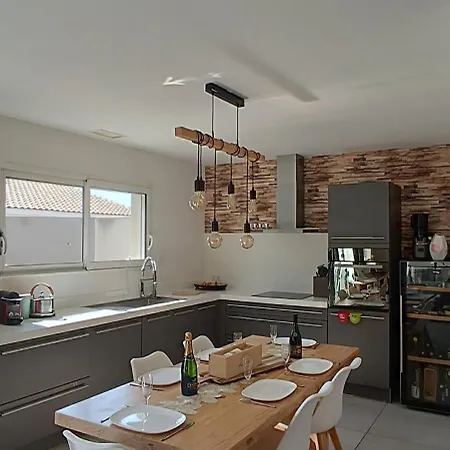 Villa Maison De Sophie Maraussan